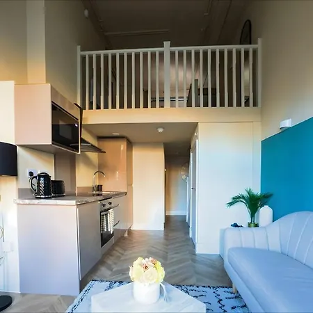 1 Bedroom By Brookland Serviced & Short Lets In *