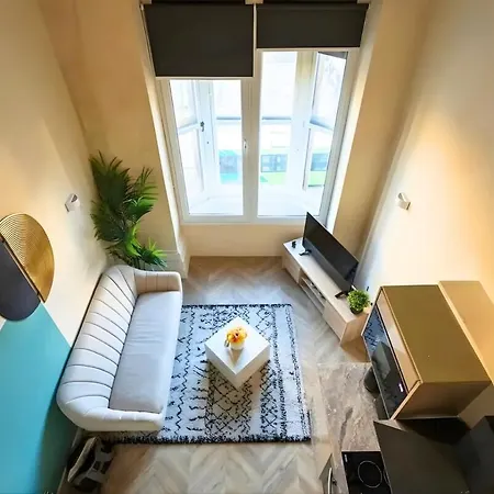 1 Bedroom By Brookland Serviced & Short Lets In * Leeds (West Yorkshire)