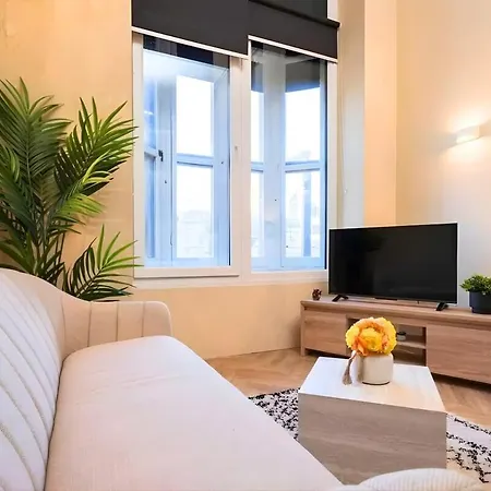 1 Bedroom By Brookland Serviced & Short Lets In * 利兹