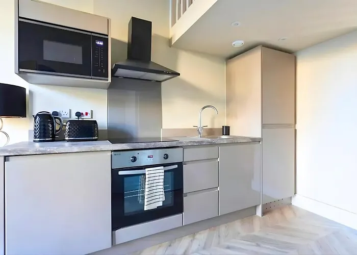 1 Bedroom By Brookland Serviced & Short Lets In Апартаменти Лідс