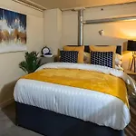 1 Bedroom By Brookland Serviced & Short Lets In *